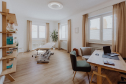 Behandlungszimmer 1 der Heilpraktiker und Osteopathie Praxis Wohlrab in Dingolfing